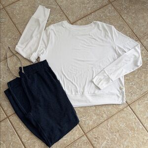 Vuori Dreamknit Performance Jogger and Day Crew Top